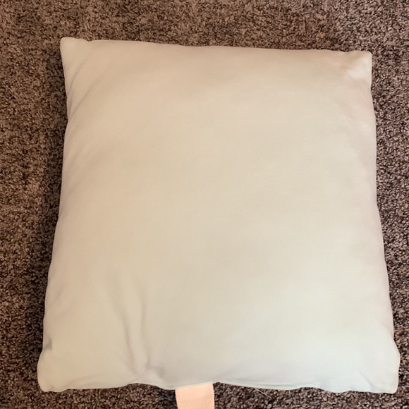 Sonoma unicorn decorative pillow size 16”x16” - Picture 6 of 6